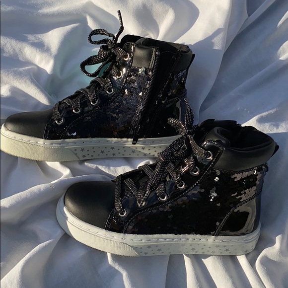 GIRL’S ZIPPERED SEQUINED HIGH TOP BOOTIES - Picture 1 of 13